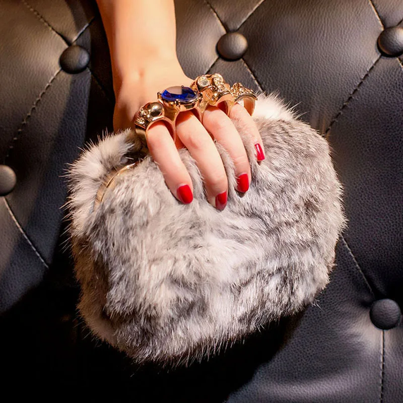 BENVICHED Ladies' Rabbit's hair evening bag 2019 new spring autumn fashion women fur diamonds Full dress Dinner Bag handbag c443
BENVICHED Ladies' Rabbit's hair evening bag 2019 new spring autumn fashion women fur diamonds Full dress Dinner Bag handbag c443