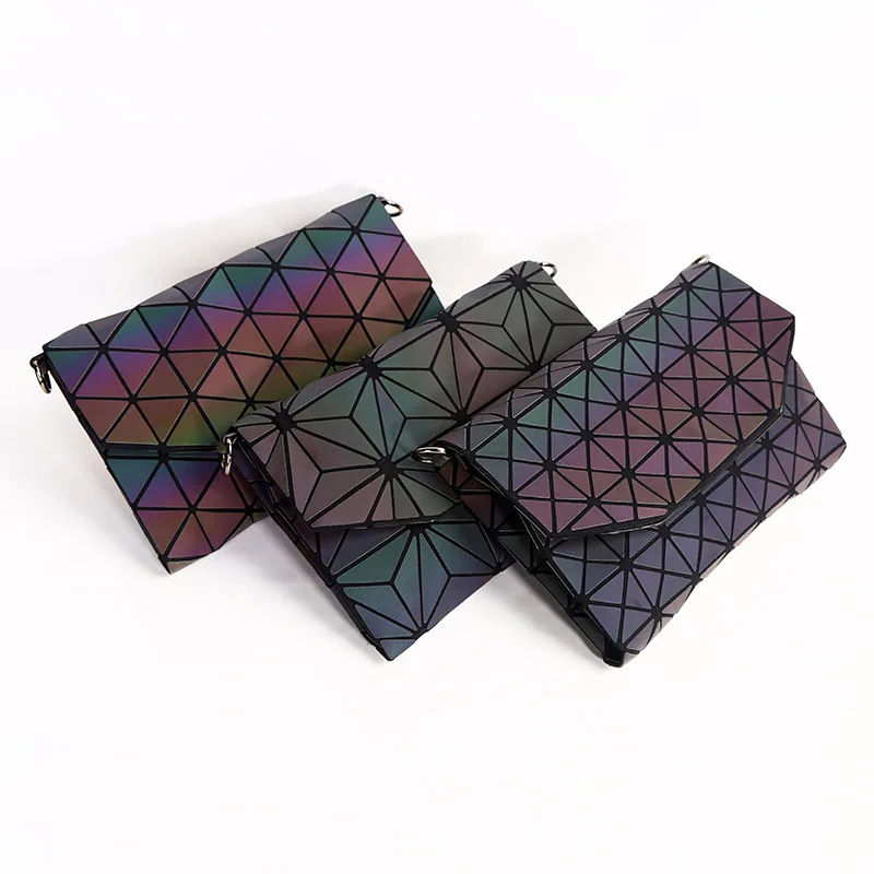 New Luminous Japan Women Shoulder messenger bags sac female handBag Totes Geometry Quilted Folding Ladies crossbody bag Envelope
New Luminous Japan Women Shoulder messenger bags sac female handBag Totes Geometry Quilted Folding Ladies crossbody bag Envelope