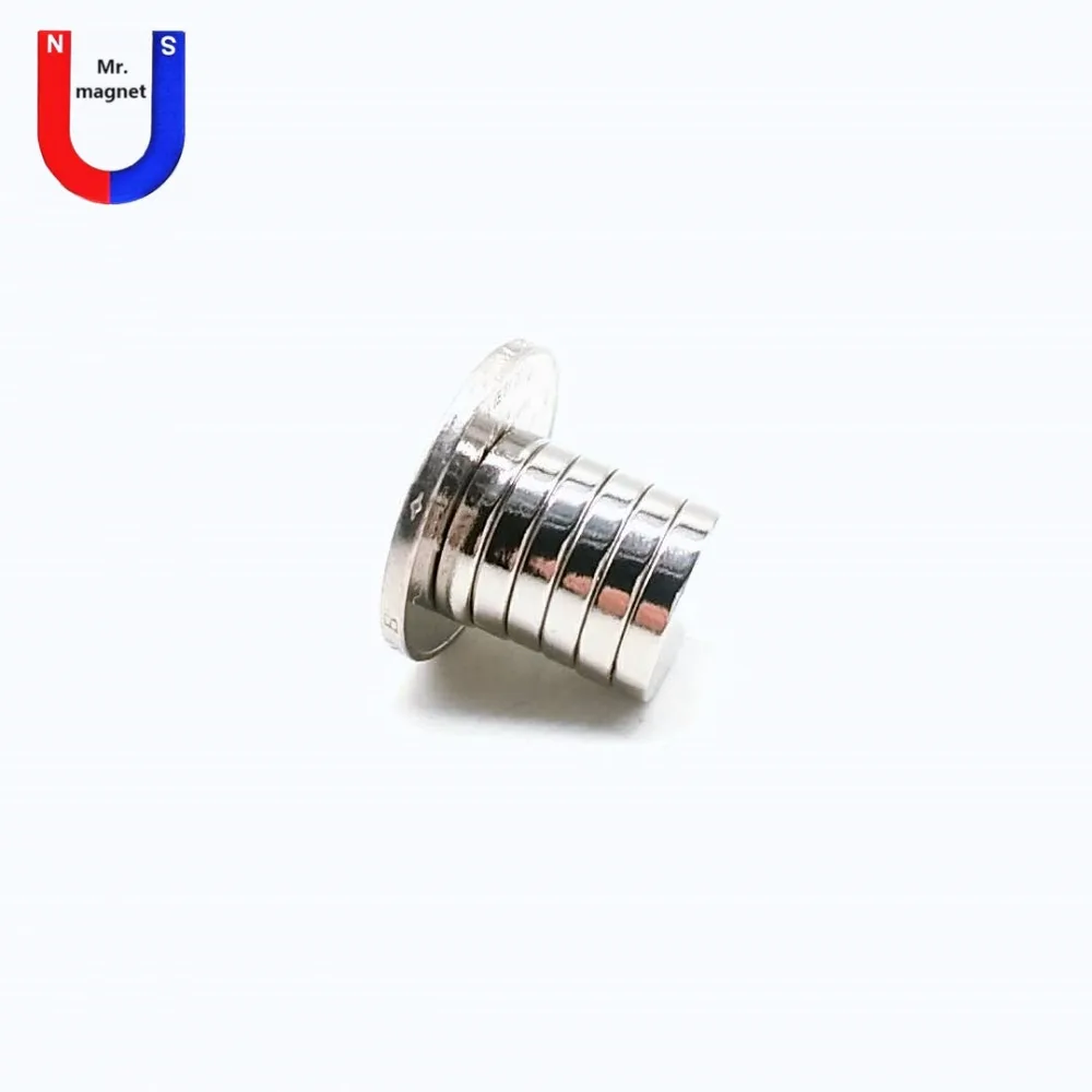 30/100/500pcs 15*3 super strong neodymium magnets 15x3 magnet rare earth NdFeB d sheet disc15x3mm magnet round small Disc metal
30/100/500pcs 15*3 super strong neodymium magnets 15x3 magnet rare earth NdFeB d sheet disc15x3mm magnet round small Disc metal