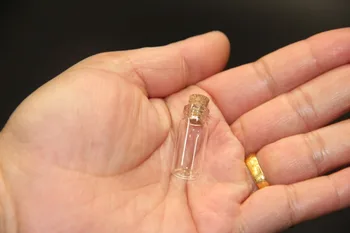 1000pcs 12*28mm 1.4ml Mini Small Glass Wish Bottles with Clear Cork Stopper Tiny Vials Jars Containers Message Drifting Bottles
1000pcs 12*28mm 1.4ml Mini Small Glass Wish Bottles with Clear Cork Stopper Tiny Vials Jars Containers Message Drifting Bottles
