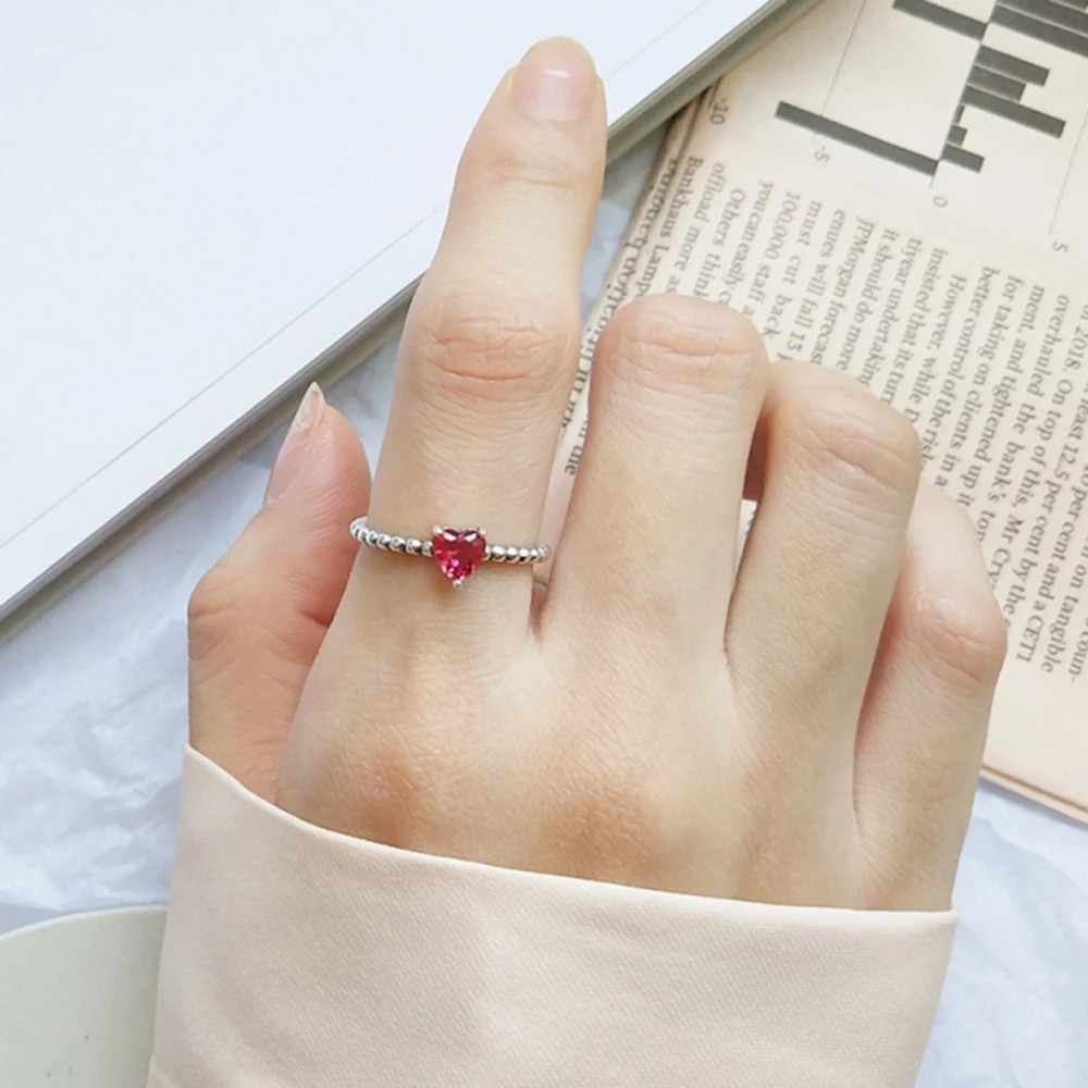 925 Sterling Silver Valentine's Day Gift Wedding Jewelry Girlfriend Party Favor Vintage Stackable Pink Zircon Love Heart Ring
925 Sterling Silver Valentine's Day Gift Wedding Jewelry Girlfriend Party Favor Vintage Stackable Pink Zircon Love Heart Ring