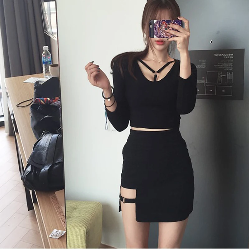 new Fashion Korean women personality iron ring hip Empire dress irregular sexy black dress large size fashion Knee-Length Gothic
new Fashion Korean women personality iron ring hip Empire dress irregular sexy black dress large size fashion Knee-Length Gothic