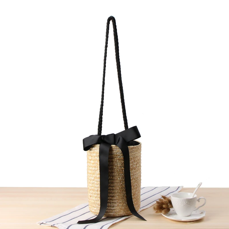 Two Paper Package Bucket Weave Package Silk Ribbon Solid Color Manual Straw Plaited Article Package Summer Day On Sandy Package
Two Paper Package Bucket Weave Package Silk Ribbon Solid Color Manual Straw Plaited Article Package Summer Day On Sandy Package