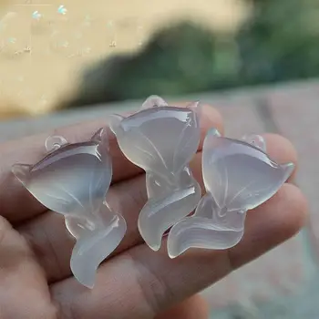 Natura Ice of chalcedony jade Little fox pendant Jade pendant necklace Jewelry for woman and men
Natura Ice of chalcedony jade Little fox pendant Jade pendant necklace Jewelry for woman and men