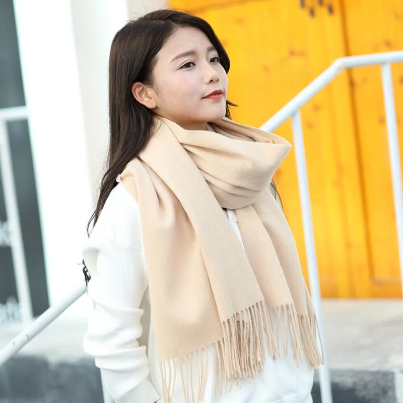 Fashion Luxury Scarf 100% Cashmere Scarf Women Wool Pashmina Winter warm Tassels Long big Shawls scarves many colors 70x200cm
Fashion Luxury Scarf 100% Cashmere Scarf Women Wool Pashmina Winter warm Tassels Long big Shawls scarves many colors 70x200cm