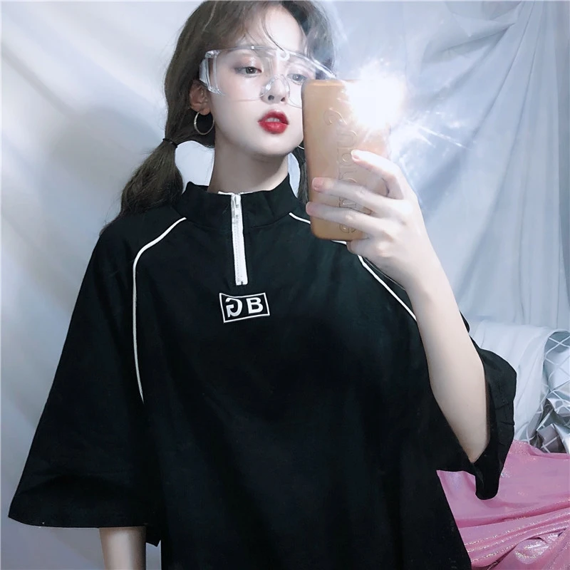 New summer Women's Clothing roupas ulzzang korean hipster harajuku style loose letter print zipper fashion brand tops T-Shirts
New summer Women's Clothing roupas ulzzang korean hipster harajuku style loose letter print zipper fashion brand tops T-Shirts