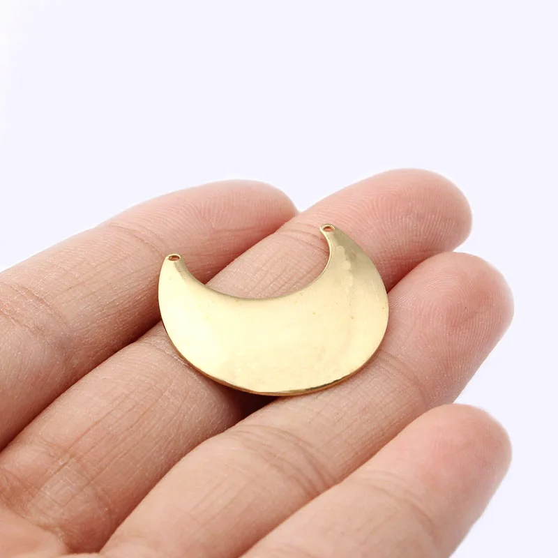 10pcs Raw brass curved crescent moon connectors for charms necklace earring diy findings
10pcs Raw brass curved crescent moon connectors for charms necklace earring diy findings