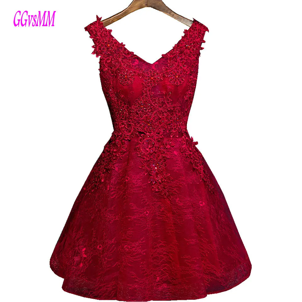 Sexy Burgundy Prom Dresses 2020 Black Prom Dress Short V Neck Appliques Lace Up A-Line Knee-Length Women Party Gown High Quality
Sexy Burgundy Prom Dresses 2020 Black Prom Dress Short V Neck Appliques Lace Up A-Line Knee-Length Women Party Gown High Quality