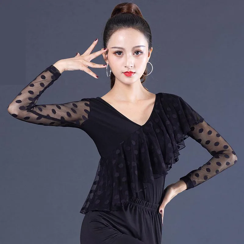 Black Ballroom V-neck ruffle Latin dance clothes top for women/female/girl dancerwears,Gauze long-sleeve performance wear YR0906
Black Ballroom V-neck ruffle Latin dance clothes top for women/female/girl dancerwears,Gauze long-sleeve performance wear YR0906