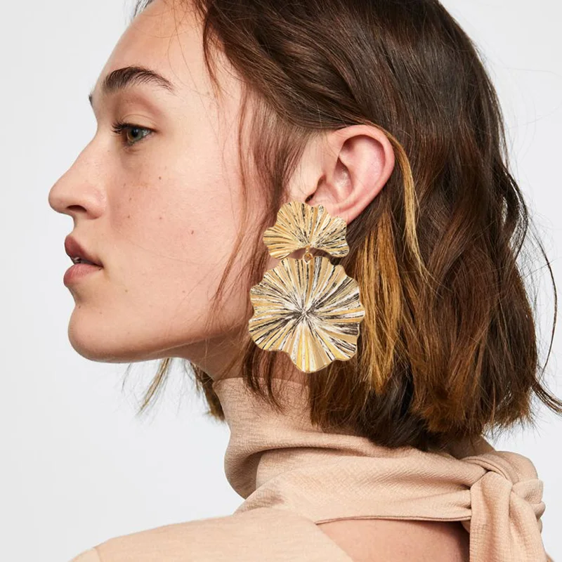 New Trendy Statement Leaf Earrings For Women Vintage Gold Drop Earrings Fashion za Jewelry Accessories
New Trendy Statement Leaf Earrings For Women Vintage Gold Drop Earrings Fashion za Jewelry Accessories