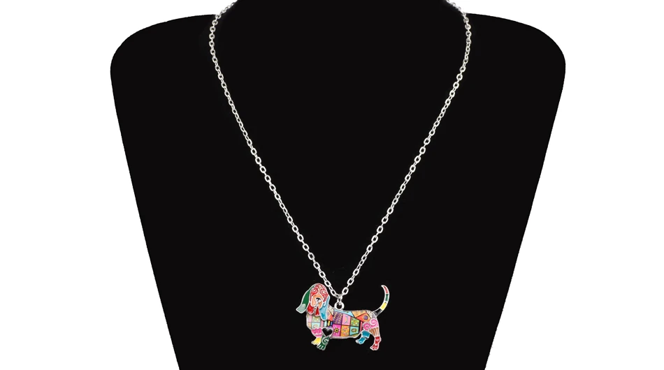enamel-basset-hound-pendant-necklace-stylish-dog-lovers-gift