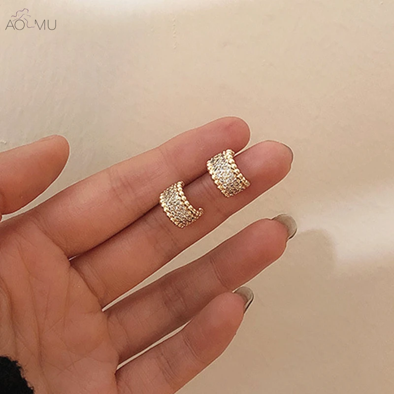 AOMU Fashion S925 Sterling Silver Pin Metal Rhinestone Zircon Hoop Earrings for Women Girl Party Jewelry Gift Accessories Bijoux
AOMU Fashion S925 Sterling Silver Pin Metal Rhinestone Zircon Hoop Earrings for Women Girl Party Jewelry Gift Accessories Bijoux