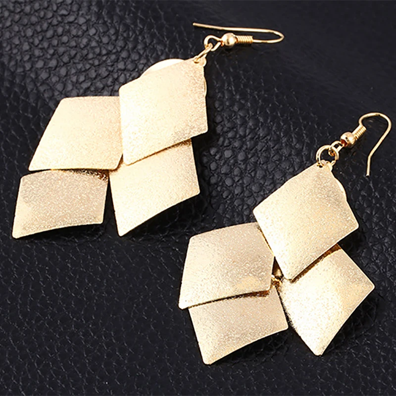 Elegant Gold Color Silver Long Tassel Earrings Geometry Square Drop Earrings Women Big Dangle Charm Statement Eardrop Jewelry
Elegant Gold Color Silver Long Tassel Earrings Geometry Square Drop Earrings Women Big Dangle Charm Statement Eardrop Jewelry
