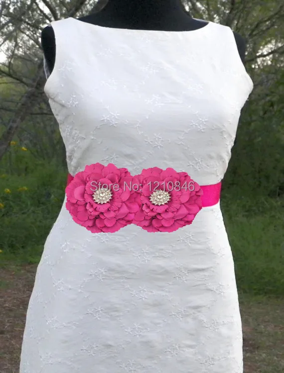new arrival fuchsia fabric peony flower sash Belt Red Sash Belt, fuchsia Flower Wedding Sash, Bridal Flower Sash
new arrival fuchsia fabric peony flower sash Belt Red Sash Belt, fuchsia Flower Wedding Sash, Bridal Flower Sash