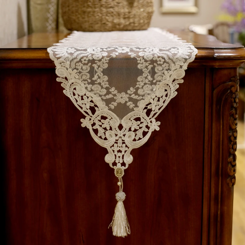 European Embroidery Lace Table Flag Princess Table Runner Beige TV Ark Cover Cloth French Romantic Tablecloth Hotel Decoration
European Embroidery Lace Table Flag Princess Table Runner Beige TV Ark Cover Cloth French Romantic Tablecloth Hotel Decoration
