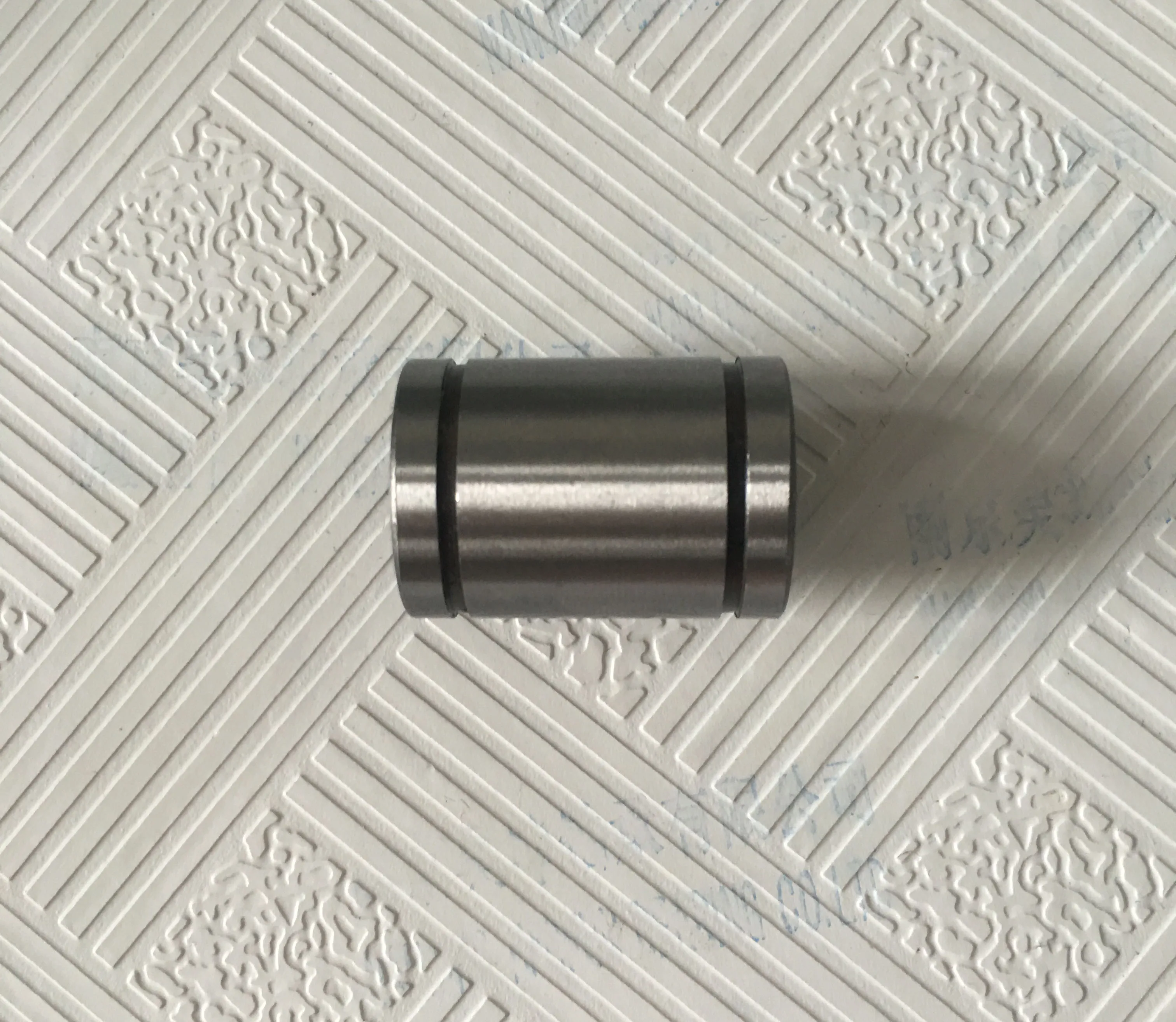 Free shipping LM5UU LM5 5mm Linear Bushing Bearings