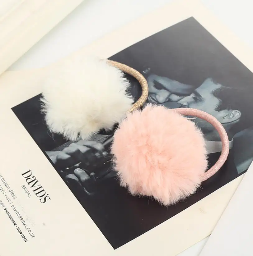 New Colorful Pom pom Ball elastic rubber hairbands Girls Hair Barrettes Autumn Winter Princess Headdress Hair Accessories Q17
New Colorful Pom pom Ball elastic rubber hairbands Girls Hair Barrettes Autumn Winter Princess Headdress Hair Accessories Q17
