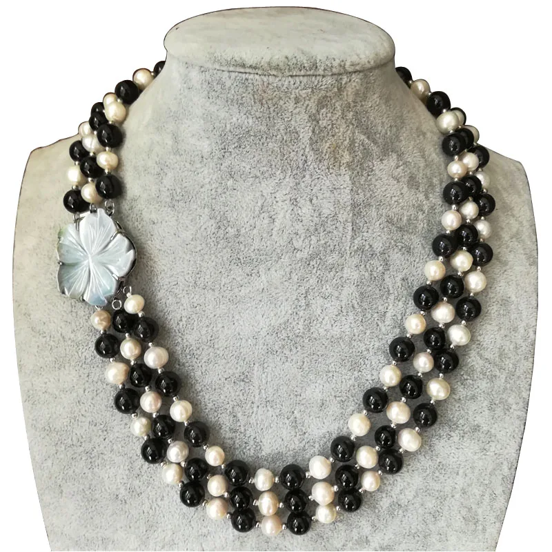 

17-19 inches Three Rows 8-9mm Natural Round Freshwater Pearl and Black Onyx Beads Necklace with Shell Flower Clasp