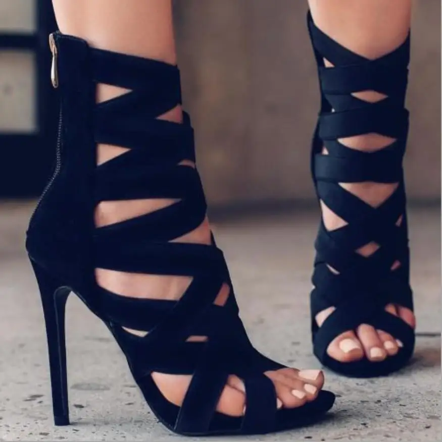 Sexy new hollow fashion high heel sandals evening shoes catwalk shoes Party sandals
Sexy new hollow fashion high heel sandals evening shoes catwalk shoes Party sandals