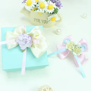 AVEBIEN Creative Flip Paper Gift Box Wedding Favors and Gifts Box Packaging Exquisite Watch / Jewelry Box with Flowers 10pcs
AVEBIEN Creative Flip Paper Gift Box Wedding Favors and Gifts Box Packaging Exquisite Watch / Jewelry Box with Flowers 10pcs