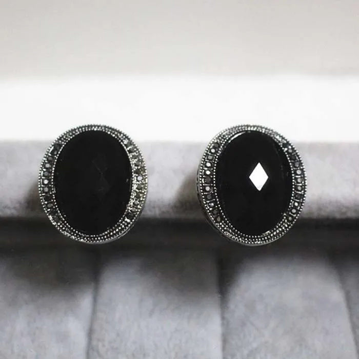 1.9*2.2cm Korea Retro high-end women jewelry Natural semi-precious stone black silver stud Earrings Oval exaggerated lovers gift
1.9*2.2cm Korea Retro high-end women jewelry Natural semi-precious stone black silver stud Earrings Oval exaggerated lovers gift