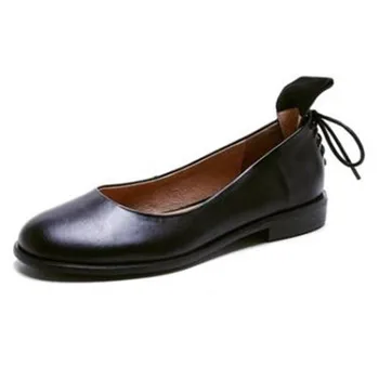 In 2017 spring the new real cow skin round head shallow low heel shoe woman black simple and comfortable recreational shoes
In 2017 spring the new real cow skin round head shallow low heel shoe woman black simple and comfortable recreational shoes