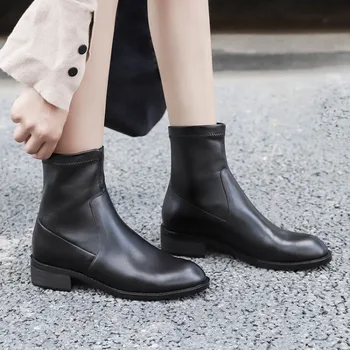 MLJUESE 2019 women ankle boots Cow leather round toe slip on winter short plush low heels women boots Chelsea boots size 40
MLJUESE 2019 women ankle boots Cow leather round toe slip on winter short plush low heels women boots Chelsea boots size 40