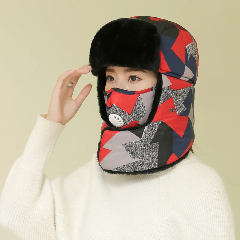 

The new unisex hat warm winter wind plus thick velvet cold cycling cap Lei Feng hat scarf mask