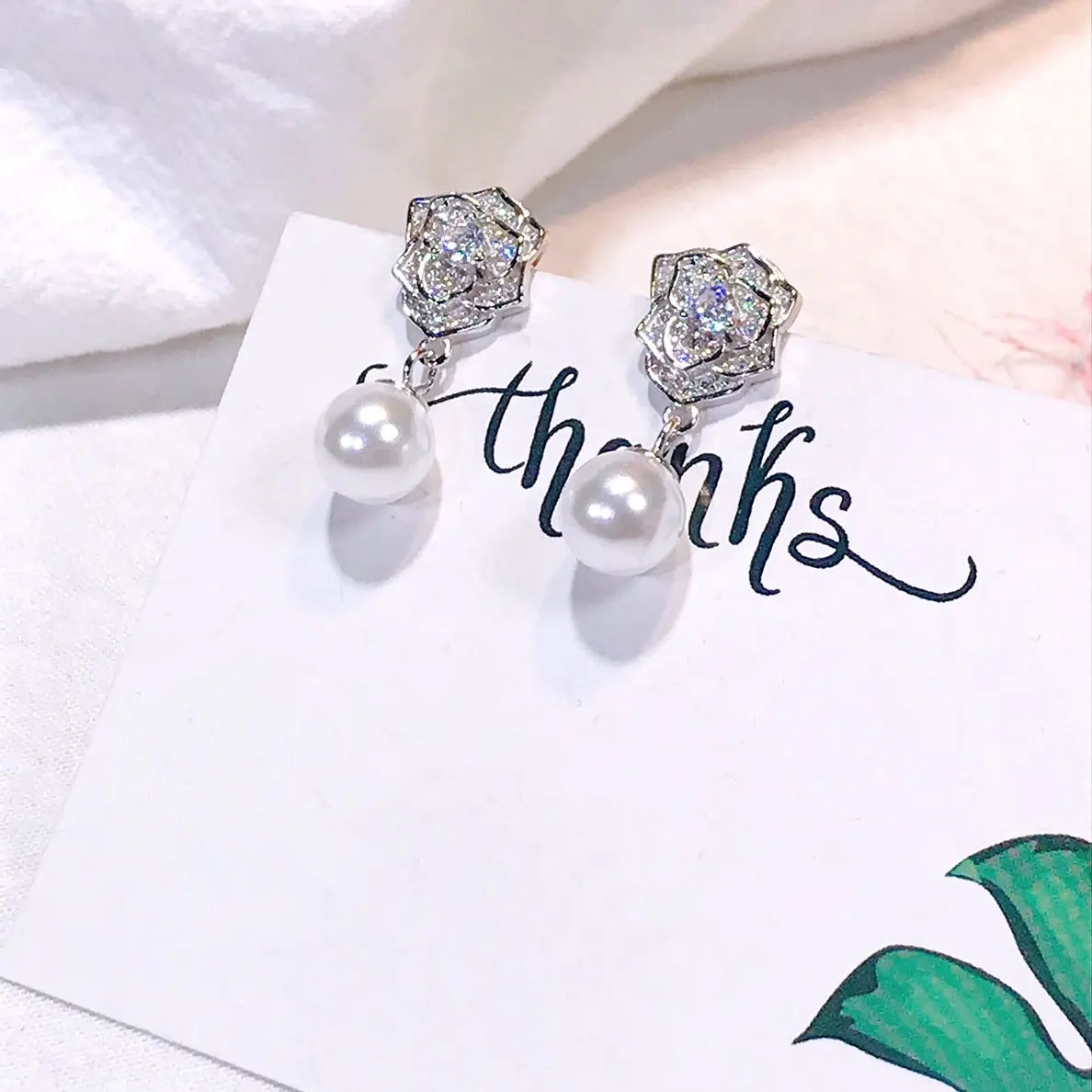 Whole Real 100% 925 Sterling Silver Drop Earring Ear Hook Pearl Lasting Shiny Camellia Flower Retro Style Exquisite Jewelry
Whole Real 100% 925 Sterling Silver Drop Earring Ear Hook Pearl Lasting Shiny Camellia Flower Retro Style Exquisite Jewelry