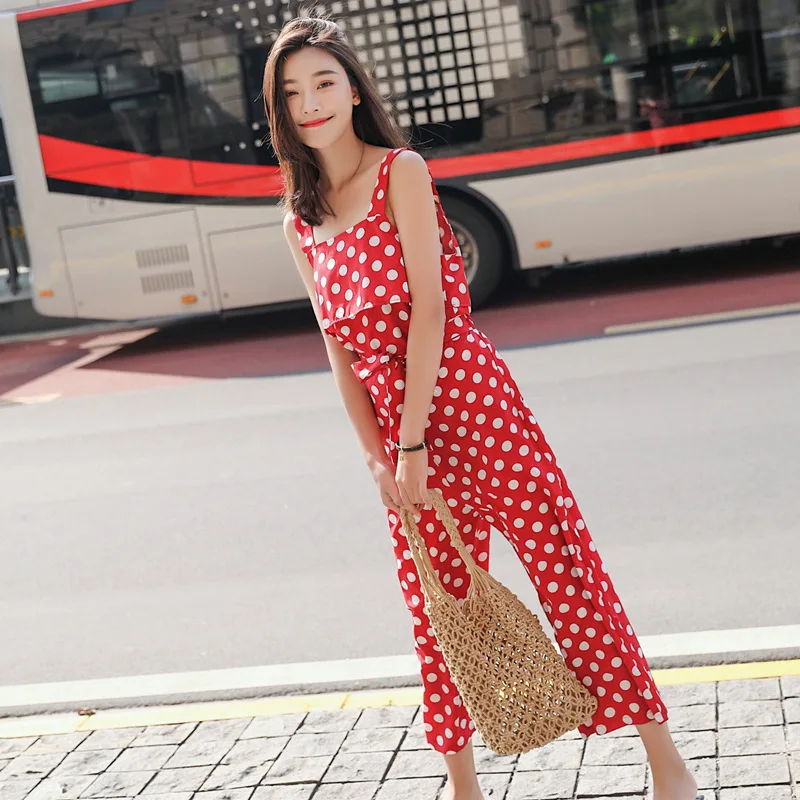 Photo Shoot 2019 Summer New Style Korean-style Slim Fit Red Vest Pants Two-Piece Set Polka Dot WOMEN'S Suit
Photo Shoot 2019 Summer New Style Korean-style Slim Fit Red Vest Pants Two-Piece Set Polka Dot WOMEN'S Suit