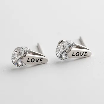100% 925 sterling silver earrings female punk style inlaid zircon earrings for girls fashionable high-end jewelry accessories 
100% 925 sterling silver earrings female punk style inlaid zircon earrings for girls fashionable high-end jewelry accessories