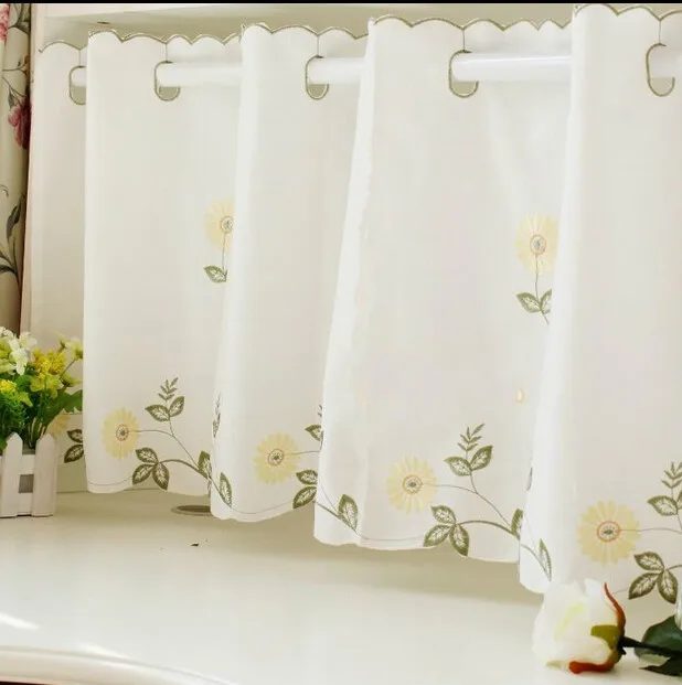 Thick Coffee Curtain White Color Little Daisy Flower Half Curtains Door Decoration
Thick Coffee Curtain White Color Little Daisy Flower Half Curtains Door Decoration