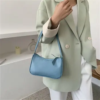 Women Soft PU Leather Purple Underarm Bag Solid Color Retro Bags for Women Fashion Design Small Shoulder Bags for Girls
Women Soft PU Leather Purple Underarm Bag Solid Color Retro Bags for Women Fashion Design Small Shoulder Bags for Girls