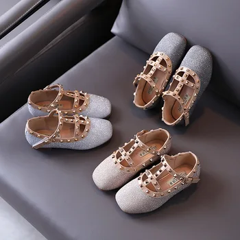 Autumn Kids Shoes for Girl Leather Fashion Rivet Flat Girls Princess Shoes Glitter Children Baby Girl Shoes Casual Sneaker SX508
Autumn Kids Shoes for Girl Leather Fashion Rivet Flat Girls Princess Shoes Glitter Children Baby Girl Shoes Casual Sneaker SX508