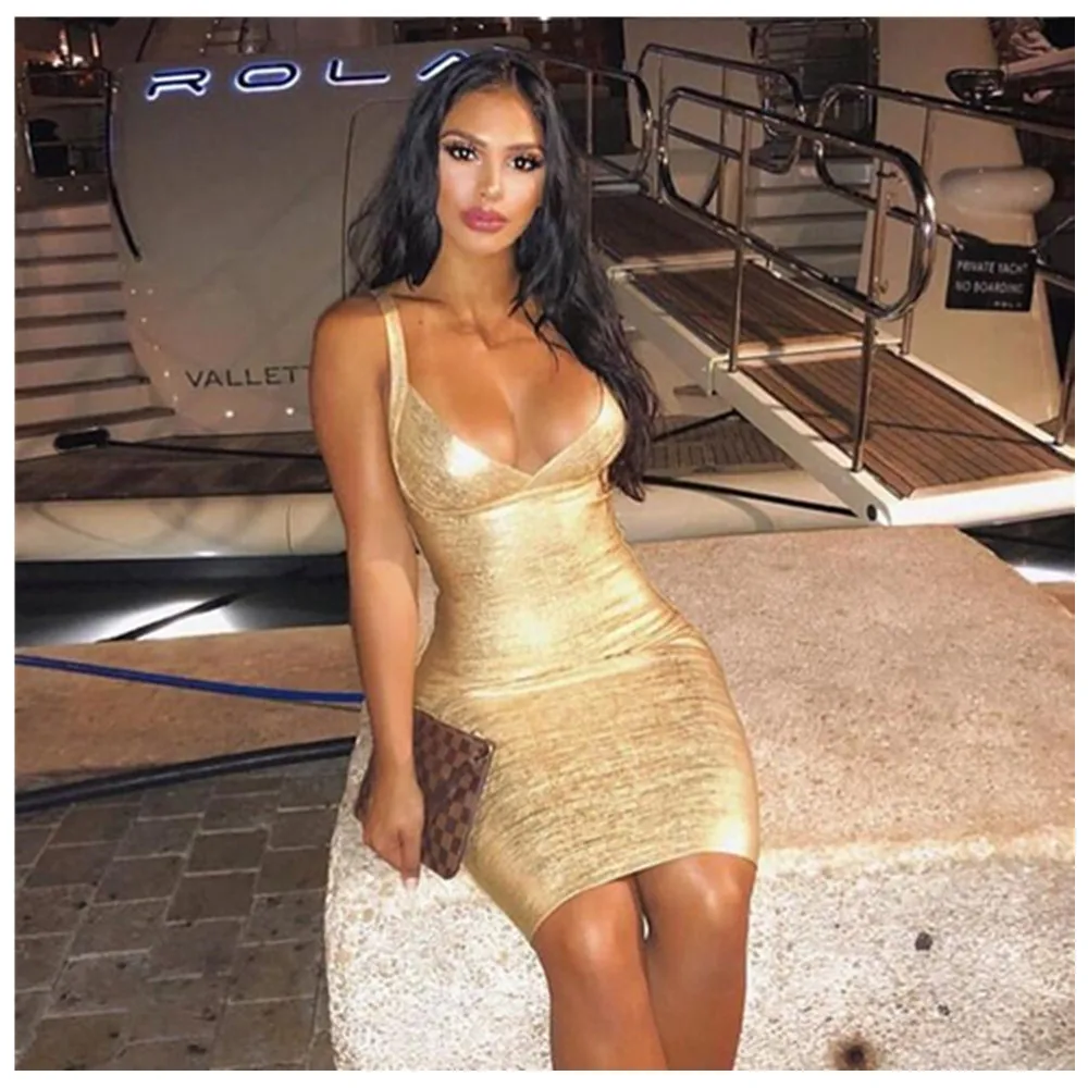 Women Summer Fashion Sexy V Neck Bronzing Silver Gold Dress 2024 Knitted Elastic Designer Evening Party Club Dress Female
Women Summer Fashion Sexy V Neck Bronzing Silver Gold Dress 2024 Knitted Elastic Designer Evening Party Club Dress Female