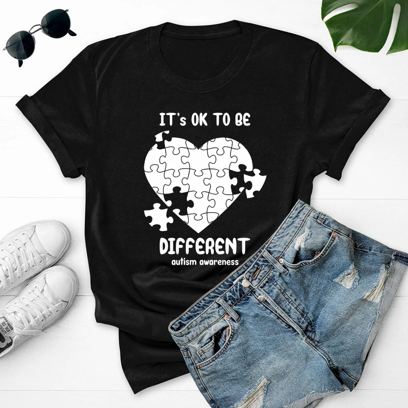 Футболка женская с рисунком аутизма и надписью It's Ok To Be Different | Женская одежда