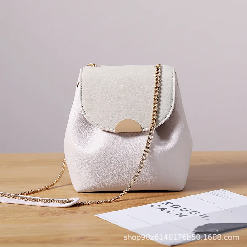 Niche bag, female design, western style, advanced texture, versatile, large-capacity one-shoulder messenger chain bucket bag
Niche bag, female design, western style, advanced texture, versatile, large-capacity one-shoulder messenger chain bucket bag