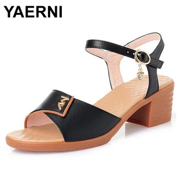 YAERNI 2020 new genuine leather sandals summer ladies classic sandals fashion large size sandals soft bottom comfort high heel s 
YAERNI 2020 new genuine leather sandals summer ladies classic sandals fashion large size sandals soft bottom comfort high heel s