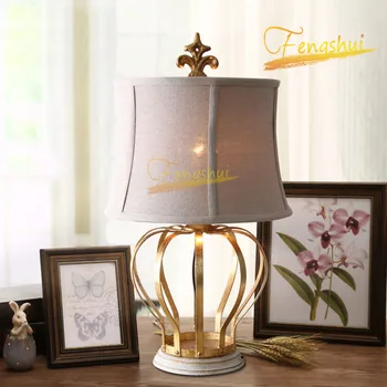 Nordic Retro LED Crown Table Lamp Modern Golden Foil Wrought Iron Table Lights Bedroom Bedside Living Room Decoration Fixtures
Nordic Retro LED Crown Table Lamp Modern Golden Foil Wrought Iron Table Lights Bedroom Bedside Living Room Decoration Fixtures