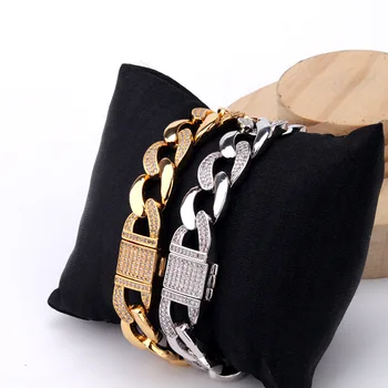 12.5mm wide Hip Hop Half AAA CZ Stone Paved Bling Iced Out Round Cuban Miami Link Chain Bangle Bracelet for Men Rapper Jewelry
12.5mm wide Hip Hop Half AAA CZ Stone Paved Bling Iced Out Round Cuban Miami Link Chain Bangle Bracelet for Men Rapper Jewelry