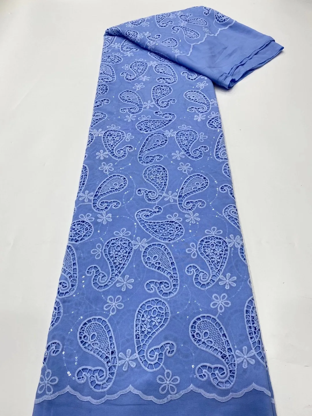 African Cord Lace Fabric 2021 High Quality Lace Guipure Lace Water-soluble Lace Cut Hole for Wedding Sewing D4553
African Cord Lace Fabric 2021 High Quality Lace Guipure Lace Water-soluble Lace Cut Hole for Wedding Sewing D4553