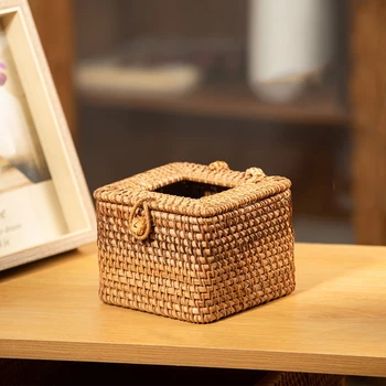Elegant Handmade Rattan Tissue Box Napkin Storage Container Desktop Toilet Paper Dispenser for Home Office
Elegant Handmade Rattan Tissue Box Napkin Storage Container Desktop Toilet Paper Dispenser for Home Office