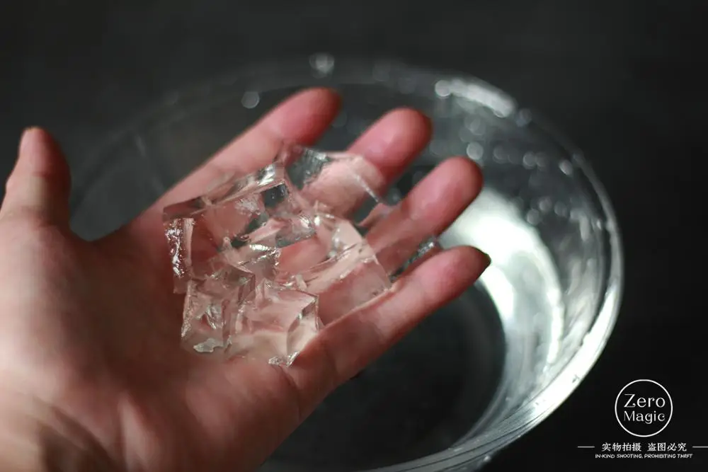 Water changes ice Frozen hands Close-up Water Close-up Transparent Magic Ice, Magic Trick,props,gimmicks
Water changes ice Frozen hands Close-up Water Close-up Transparent Magic Ice, Magic Trick,props,gimmicks