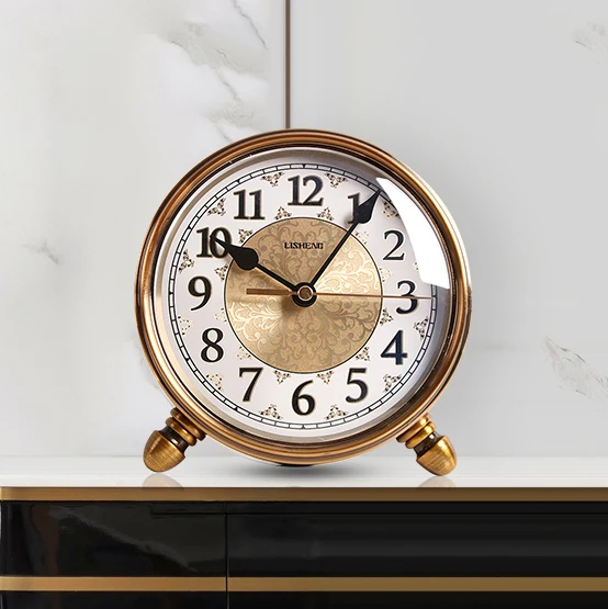 Фото Настольные часы в винтажном Европейском стиле художественные металлические
