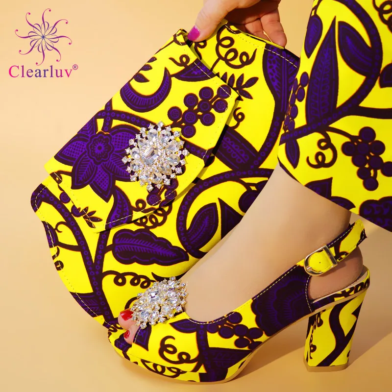 Latest Yellow Color African Wome Italian Shoe and Bag Set Decorated with Rhinestone Matching Shoes with Bags for African Party
Latest Yellow Color African Wome Italian Shoe and Bag Set Decorated with Rhinestone Matching Shoes with Bags for African Party