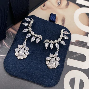 Bilincolor white zircon leaf waterdrop rose pendant long earrings, earrings for women weeding party and gift 
Bilincolor white zircon leaf waterdrop rose pendant long earrings, earrings for women weeding party and gift