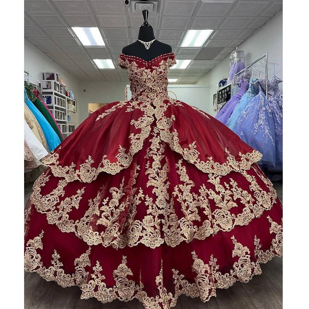 Великолепное бальное платье, платье для Quinceanera 2022, Тюлевая длинная юбка с аппликацией из кристаллов, красная Милая юбка без рукавов со шлейфом для дня рождения 15-16
Великолепное бальное платье, платье для Quinceanera 2022, Тюлевая длинная юбка с аппликацией из кристаллов, красная Милая юбка без рукавов со шлейфом для дня рождения 15-16