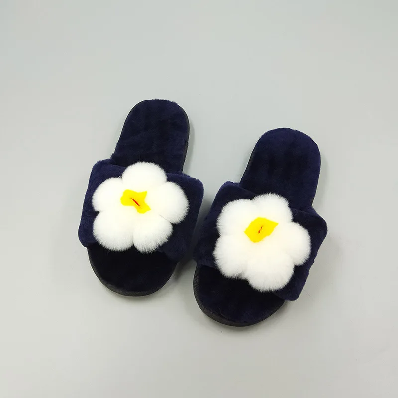 New Style Autumn & Winter Sheep Shearing Slipper Men's Women's Warm Fur Clothing Rabbit Fur Flower Accessories Slippers
New Style Autumn & Winter Sheep Shearing Slipper Men's Women's Warm Fur Clothing Rabbit Fur Flower Accessories Slippers