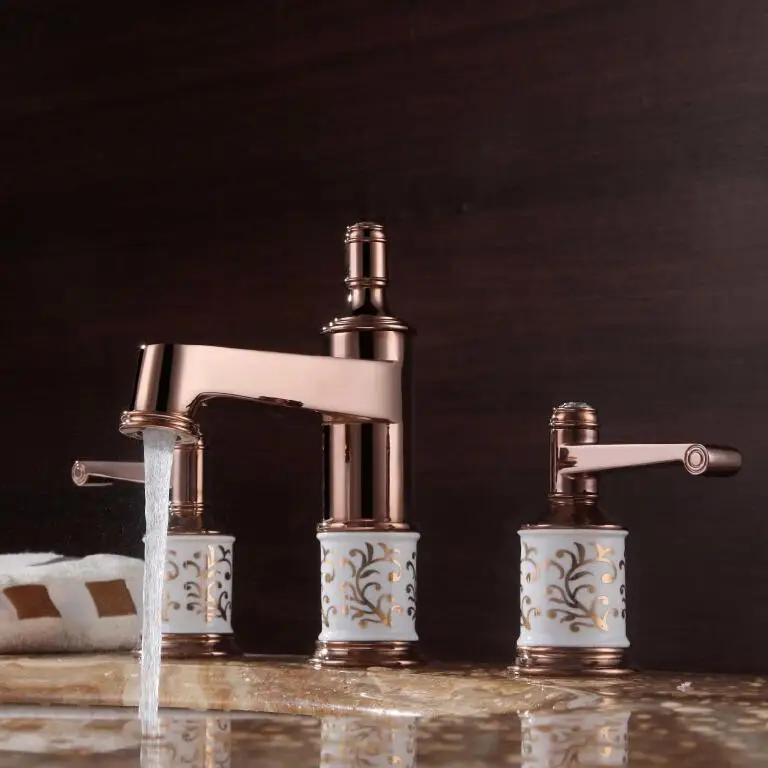 Authentic European classical imitation gold-plated ceramic basin taps double the three-hole split marble basin-wide copper
Authentic European classical imitation gold-plated ceramic basin taps double the three-hole split marble basin-wide copper