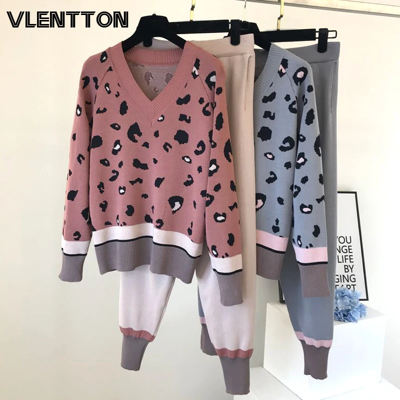 New Autumn Winter Women Knitted Tracksuits 2 Piece Set Vintage Leopard V-Neck Pullover Sweater+Elastic Pants Suit Female Trouser
New Autumn Winter Women Knitted Tracksuits 2 Piece Set Vintage Leopard V-Neck Pullover Sweater+Elastic Pants Suit Female Trouser